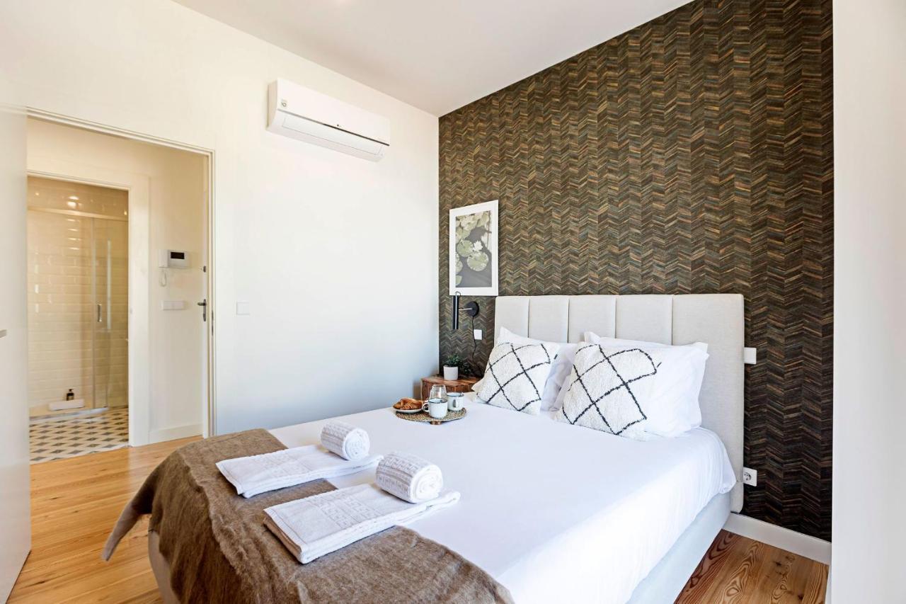 Stunning Duplex Near River By Lovelystay Porto Kültér fotó