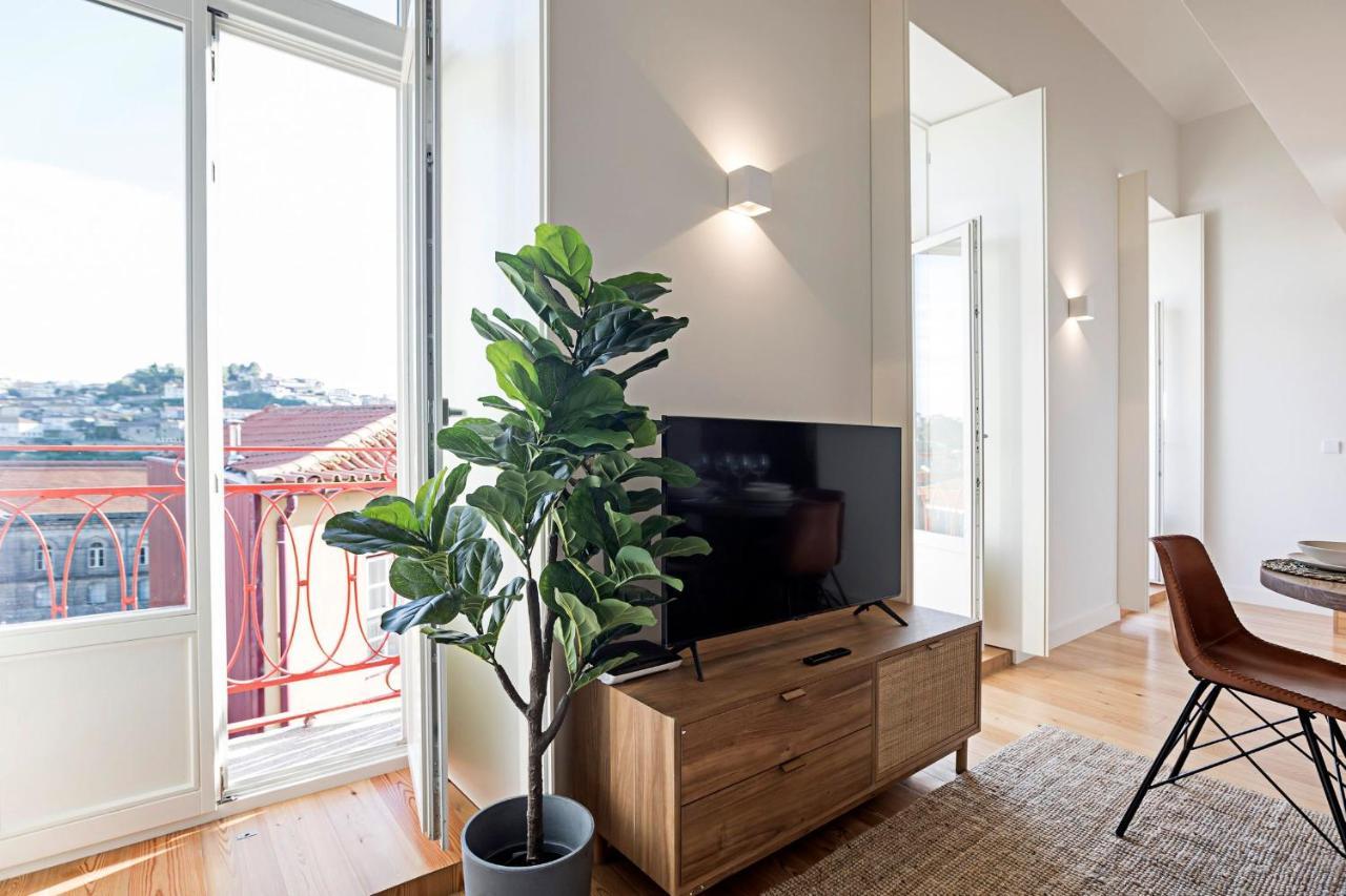 Stunning Duplex Near River By Lovelystay Porto Kültér fotó